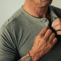 Men'S Vapor Henley Tee