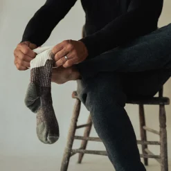 Midweight Black Butte Crew Sock